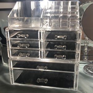 Acrylic makeup organizer